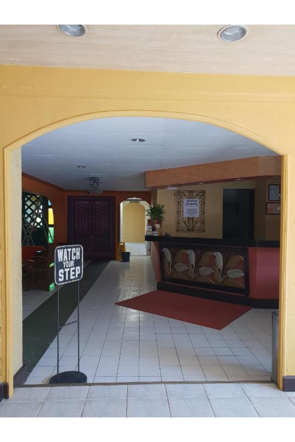 Saltimboca Tourist In Hotel Bacolod Luaran gambar