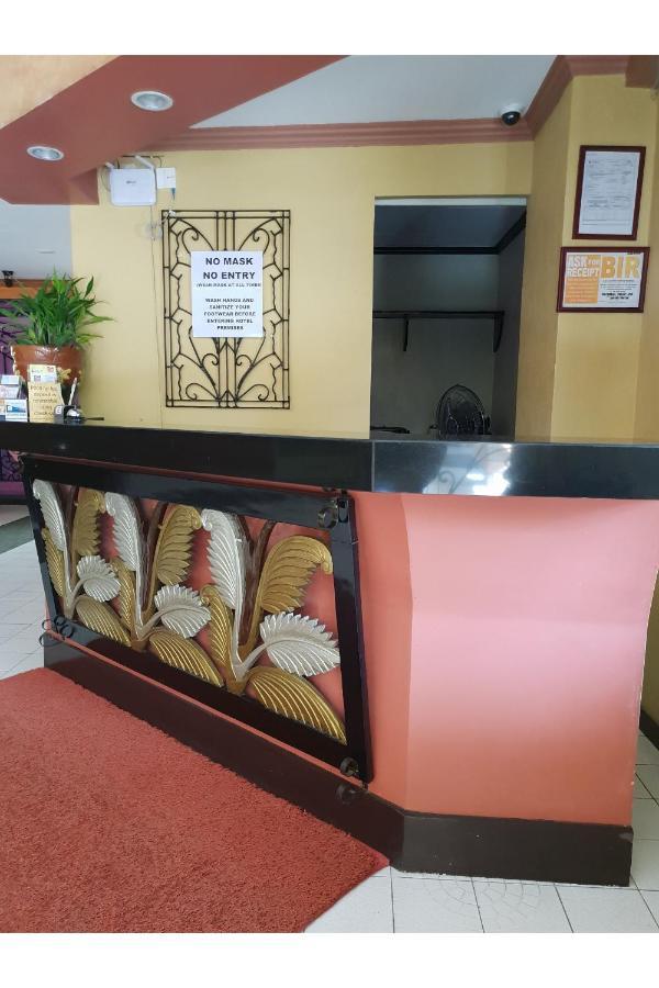 Saltimboca Tourist In Hotel Bacolod Luaran gambar
